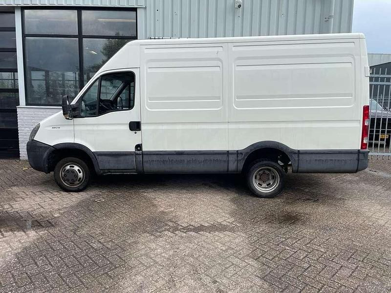 Occasion Iveco Daily 127 PK (93 kW) 2009 Van