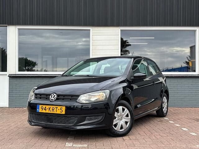 Zwart Gebruikt 2010 VW Polo Trendline Hatchback | € 3.950 (Goede deal) - Afbeelding 1/4
