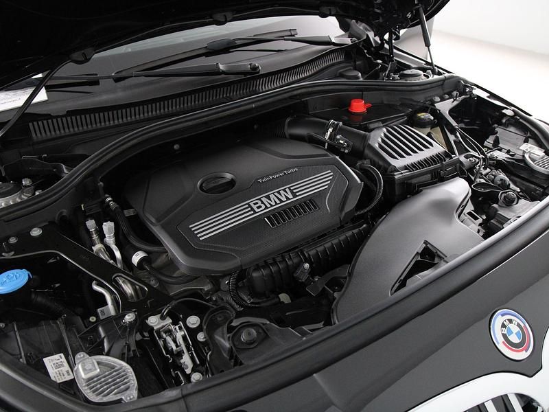 Occasion BMW 118 Executive 136 PK (100 kW) 2022 Zwart Hatchback