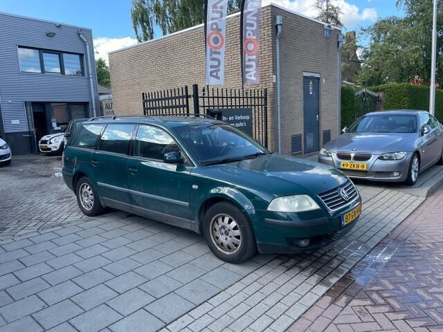 Occasion VW Passat Trendline 116 PK (85 kW) 2001 Groen, metallic lak Stationwagen