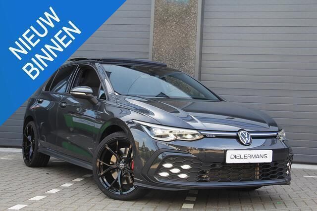 Grijs Gebruikt 2022 VW Golf VIII GTE Hatchback | € 29.445 (Eerlijke prijs) - Afbeelding 1/4