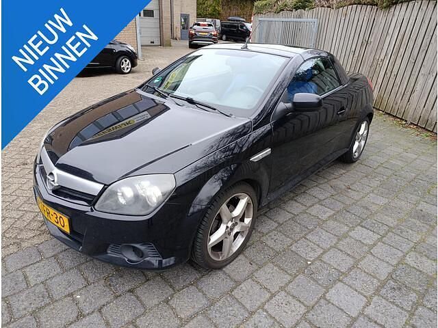 Occasion Opel Tigra Enjoy 90 PK (66 kW) 2005 Wit Cabriolet