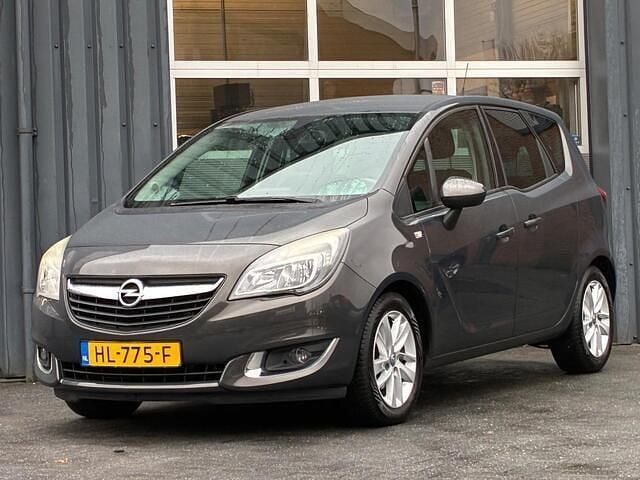Grijs Occasion 2015 Opel Meriva MPV | € 5.999 (Eerlijke prijs) - Afbeelding 1/4