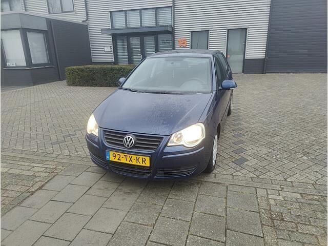Blauw (metallic) Occasion 2007 VW Polo Hatchback | € 1.750 (Goede deal) - Afbeelding 1/4