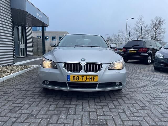 Occasion BMW 523 Executive 177 PK (130 kW) 2006 Grijs Sedan