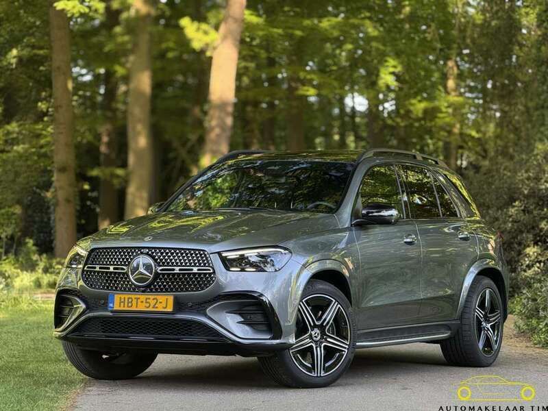 Grijs Gebruikt 2024 Mercedes GLE400 AMG line SUV | € 104.995 (Duur) - Afbeelding 1/4