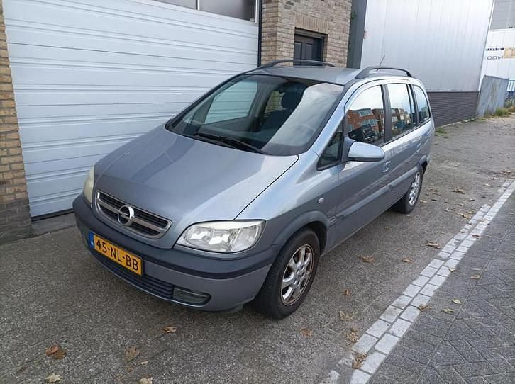 Gebruikt 2003 Opel Zafira Elegance | € 899 (Eerlijke prijs) - Afbeelding 1/4