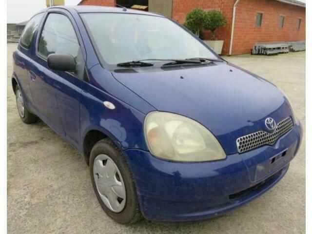 Occasion Toyota Yaris 86 PK (63 kW) 2001 Blauw Hatchback