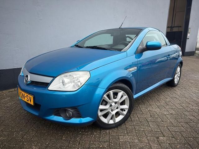 Blauw Occasion 2006 Opel Tigra Cabriolet | € 2.950 (Eerlijke prijs) - Afbeelding 1/4