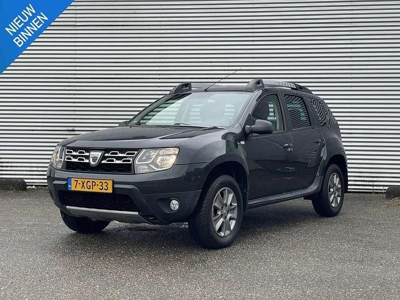 Grijs Gebruikt 2014 Dacia Duster Prestige SUV | € 9.950 (Eerlijke prijs) - Afbeelding 1/3