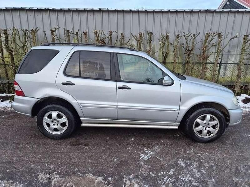 Occasion Mercedes ML270 163 PK (119 kW) 2004 Grijs SUV