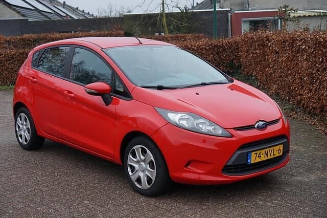 Occasion Ford Fiesta Limited 60 PK (44 kW) 2010 Rood Hatchback
