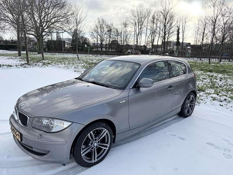 Occasion BMW 118 Coupé 143 PK (105 kW) 2011 Grijs Coupé