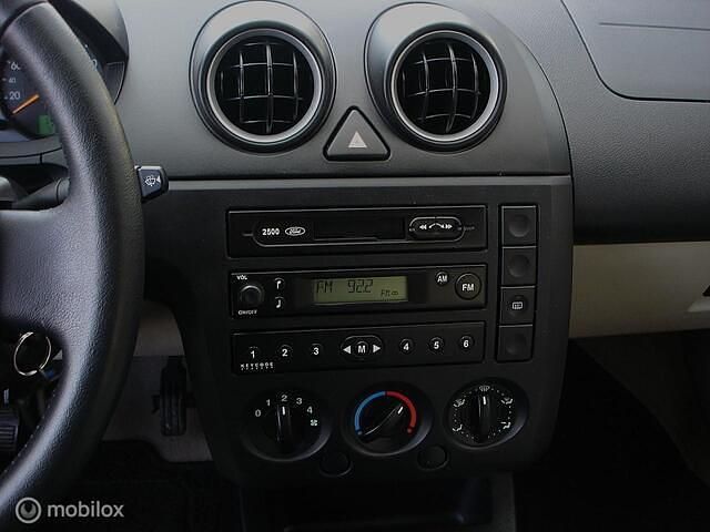 Occasion Ford Fiesta Ambiente 69 PK (50 kW) 2002 Zwart Hatchback