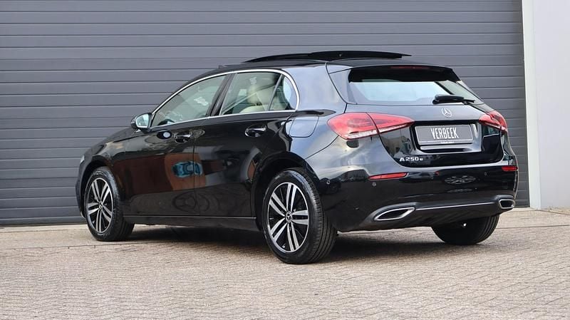 Occasion Mercedes A250 Business 160 PK (117 kW) 2022 Zwart Hatchback