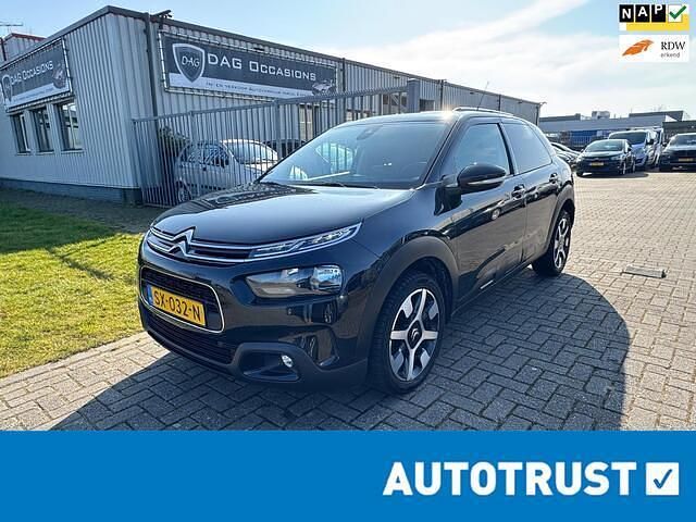 Zwart Gebruikt 2018 Citroën C4 PureTech SUV | € 9.450 (Eerlijke prijs) - Afbeelding 1/4