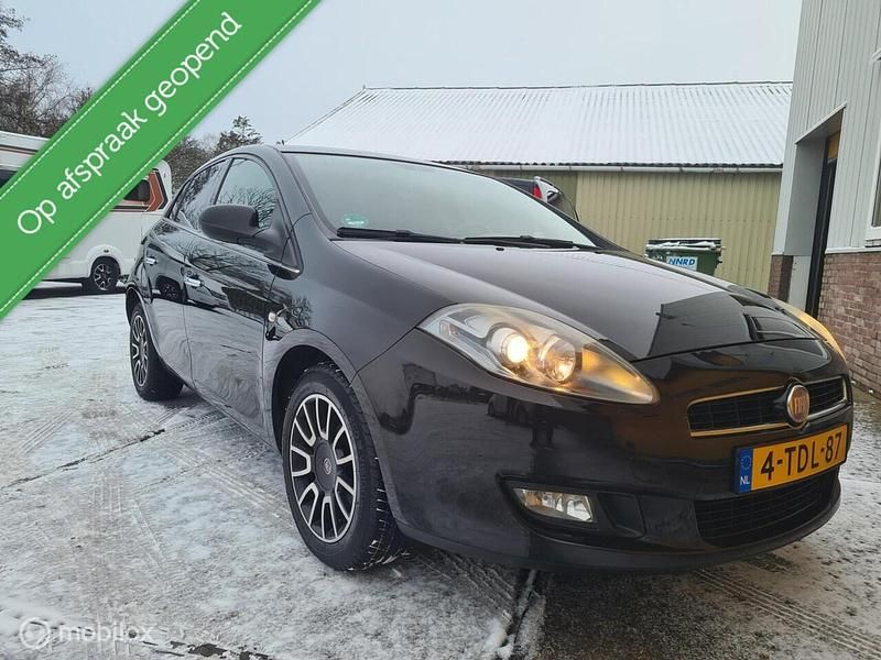 Occasion Fiat Bravo Easy 150 PK (110 kW) 2014 Zwart Hatchback