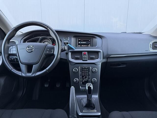 Occasion Volvo V40 154 PK (113 kW) 2017 Grijs Hatchback