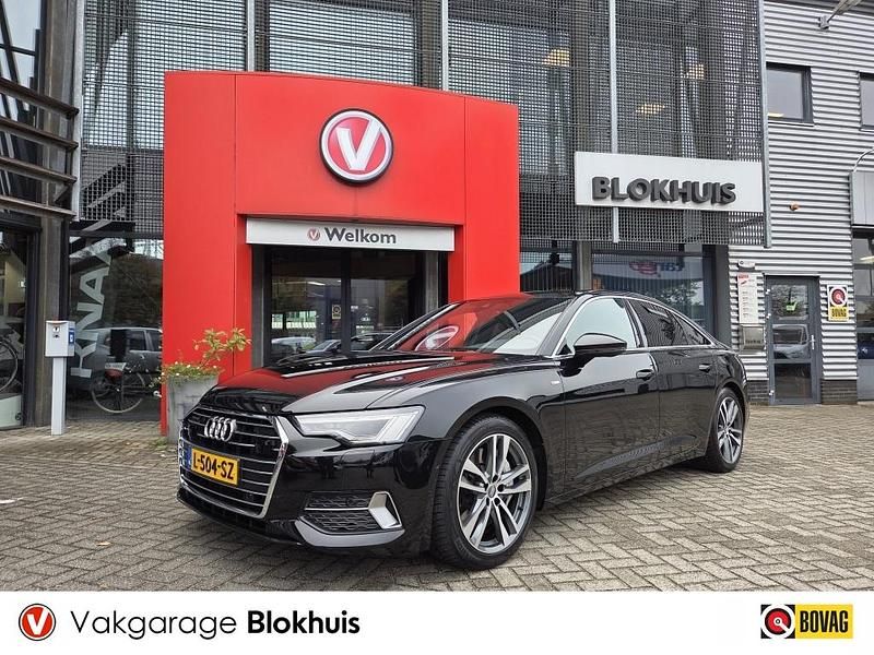 Zwart Gebruikt 2021 Audi A6 e-tron Business Sedan | € 36.690 - Afbeelding 1/4