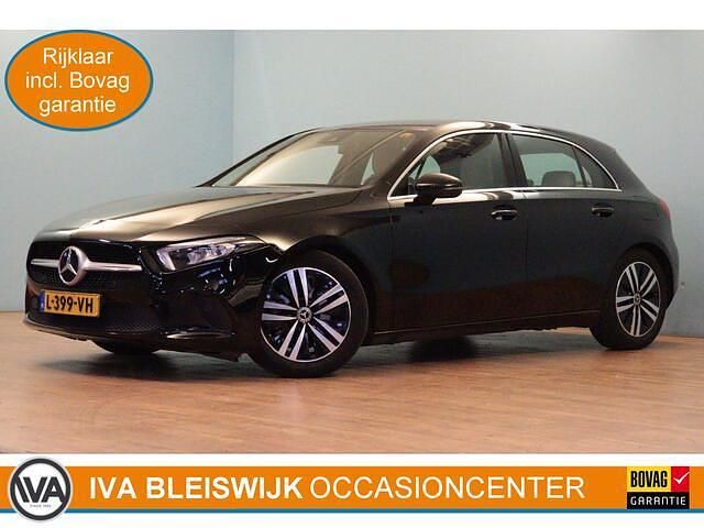 Zwart Gebruikt 2021 Mercedes A180 Business Hatchback | € 24.900 (Super prijs) - Afbeelding 1/3