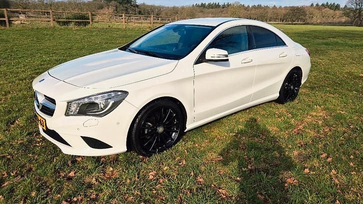 Occasion Mercedes CLA180 AMG line 122 PK (89 kW) 2014 Sedan