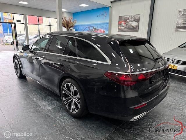 Occasion Mercedes E200 Avantgarde 227 PK (166 kW) 2024 Grijs Stationwagen