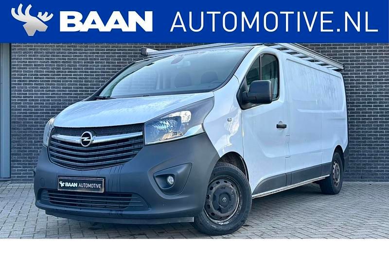 Wit Occasion 2017 Opel Vivaro Sport MPV | € 11.900 (Duur) - Afbeelding 1/4
