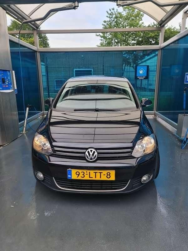 Zwart Gebruikt 2010 VW Golf Plus Cross Highline MPV | € 5.695 (Eerlijke prijs) - Afbeelding 1/4