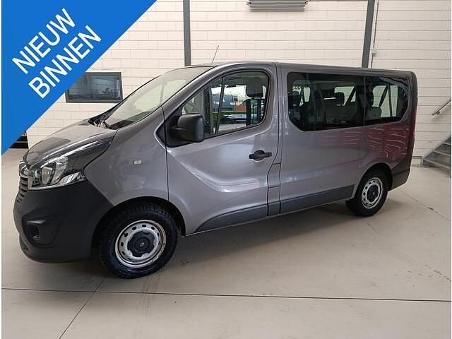 Grijs Gebruikt 2018 Opel Vivaro Innovation Van | € 23.950 - Afbeelding 1/4