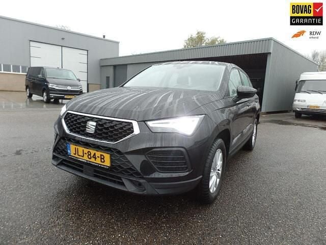 Zwart (metallic) Gebruikt 2024 Seat Ateca Business SUV | € 28.951 (Eerlijke prijs) - Afbeelding 1/4