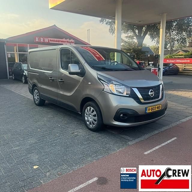 Beige Gebruikt 2018 Nissan NV300 Van | € 8.500 (Eerlijke prijs) - Afbeelding 1/4