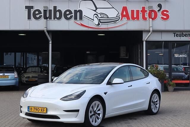 Wit Gebruikt 2021 Tesla Model 3 Standard Range Sedan | € 19.895 (Iets duurder) - Afbeelding 1/4