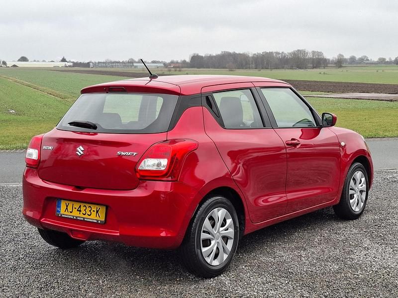 Occasion Suzuki Swift Comfort 90 PK (66 kW) 2019 Rood Hatchback