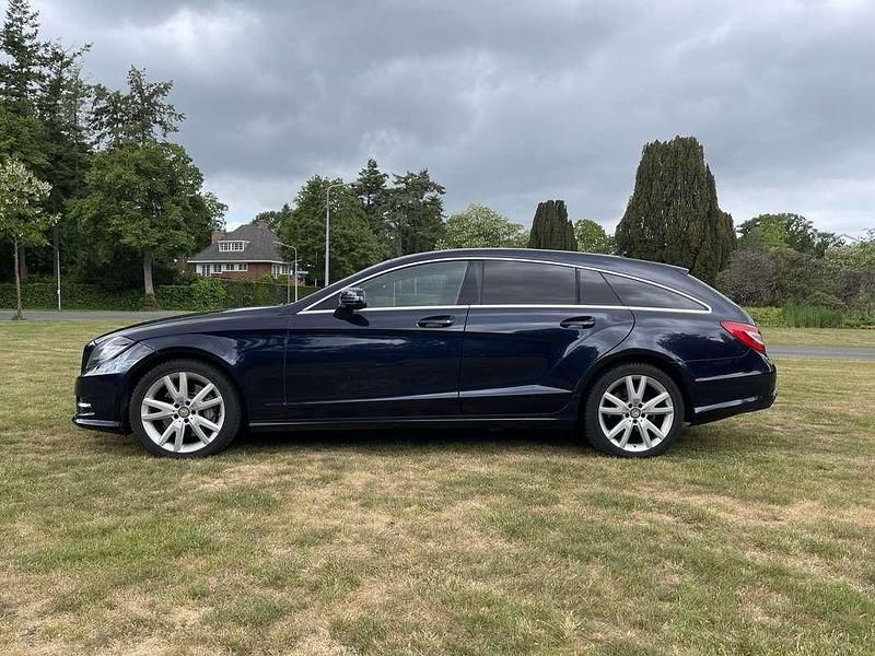 Blauw Gebruikt 2013 Mercedes CLS350 Shooting Brake AMG Stationwagen | € 18.750 - Afbeelding 1/4