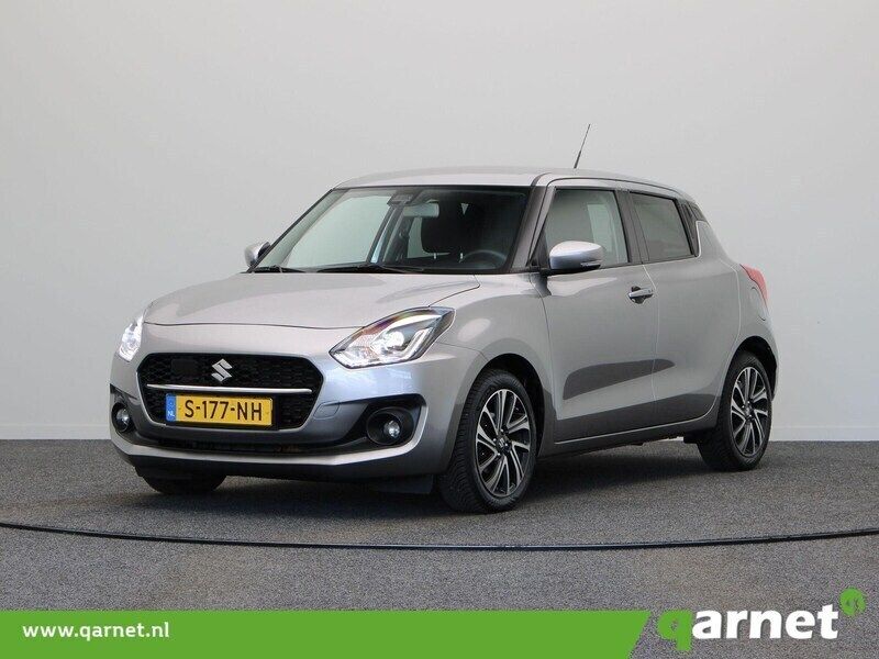 Grijs Gebruikt 2023 Suzuki Swift Style Hatchback | € 18.745 (Eerlijke prijs) - Afbeelding 1/3