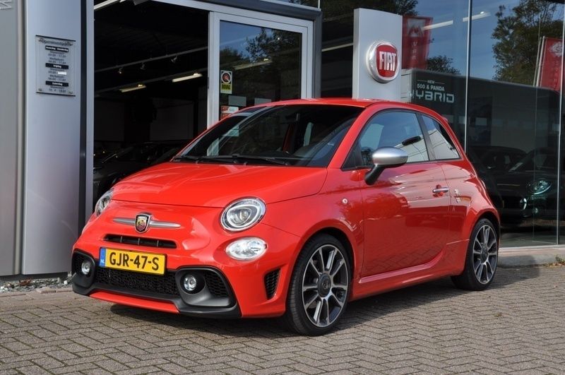 Rood Gebruikt 2019 Abarth 595 Hatchback | € 20.950 (Eerlijke prijs) - Afbeelding 1/4