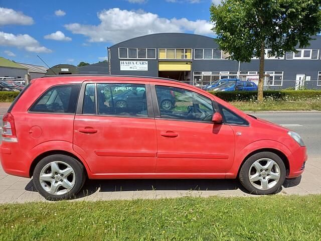 Rood Gebruikt 2007 Opel Zafira Business MPV | € 1.450 (Goede deal) - Afbeelding 1/4