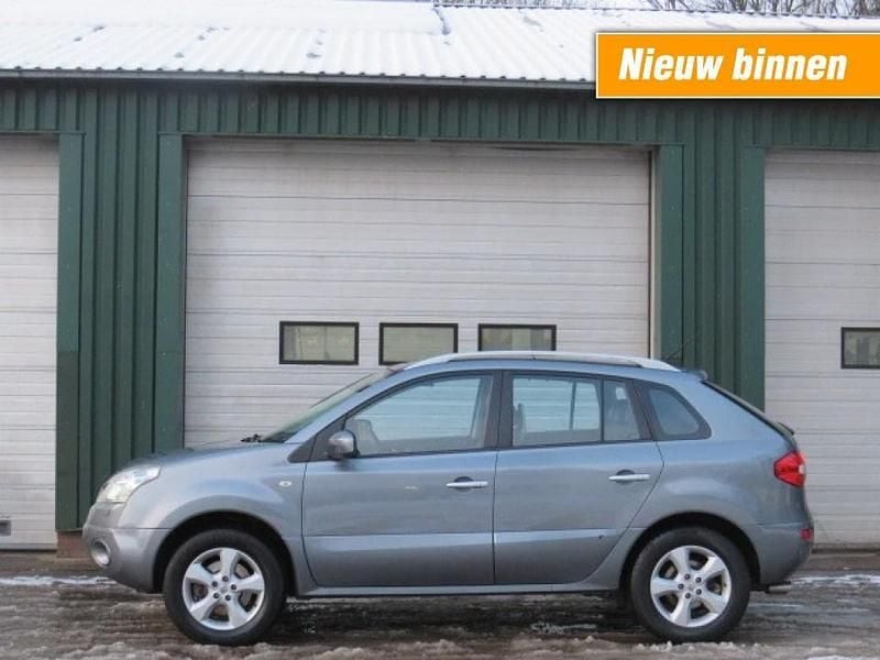 Grijs Gebruikt 2009 Renault Koleos Dynamique SUV | € 3.750 (Goede deal) - Afbeelding 1/4