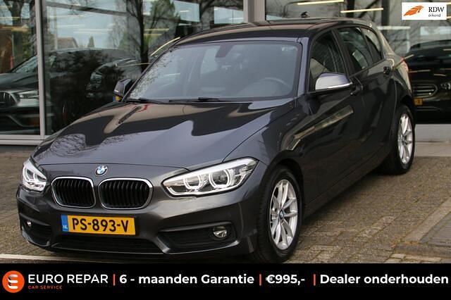 Occasion BMW 118 Executive 136 PK (100 kW) 2017 Grijs Hatchback