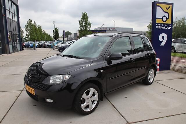 Zwart Gebruikt 2004 Mazda 2 Sportive MPV | € 2.449 (Duur) - Afbeelding 1/4