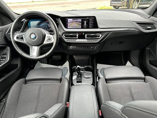 Occasion BMW 118 Executive 140 PK (102 kW) 2020 Grijs (metallic) Hatchback