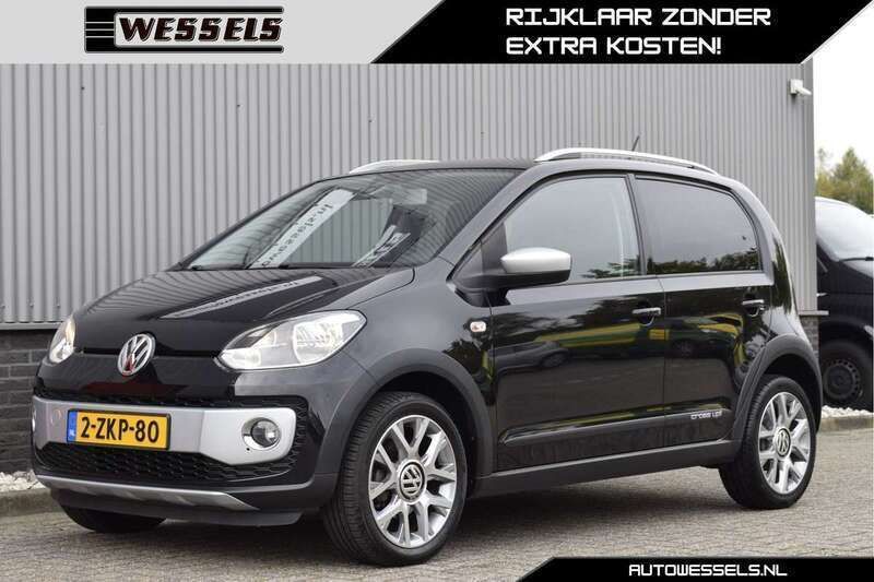 Zwart Gebruikt 2015 VW up! Hatchback | € 8.950 (Eerlijke prijs) - Afbeelding 1/4