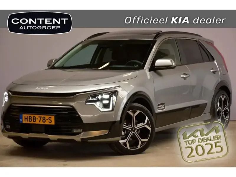 Steel grey (grijs metallic) Gebruikt 2025 Kia Niro SUV | € 39.940 (Goede deal) - Afbeelding 1/4