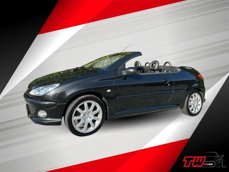 Zwart Gebruikt 2005 Peugeot 206 Griffe Cabriolet | € 2.400 (Eerlijke prijs) - Afbeelding 1/4