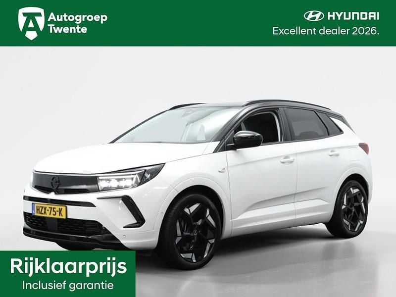 Wit Occasion 2023 Opel Grandland X GSe SUV | € 25.950 (Goede deal) - Afbeelding 1/4