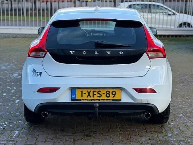 Occasion Volvo V40 Business Edition 190 PK (139 kW) 2014 Wit (metallic) Hatchback