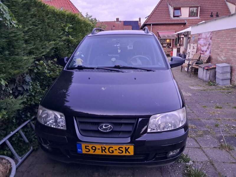 Zwart Gebruikt 2005 Hyundai Matrix Active MPV | € 1.500 (Eerlijke prijs) - Afbeelding 1/4