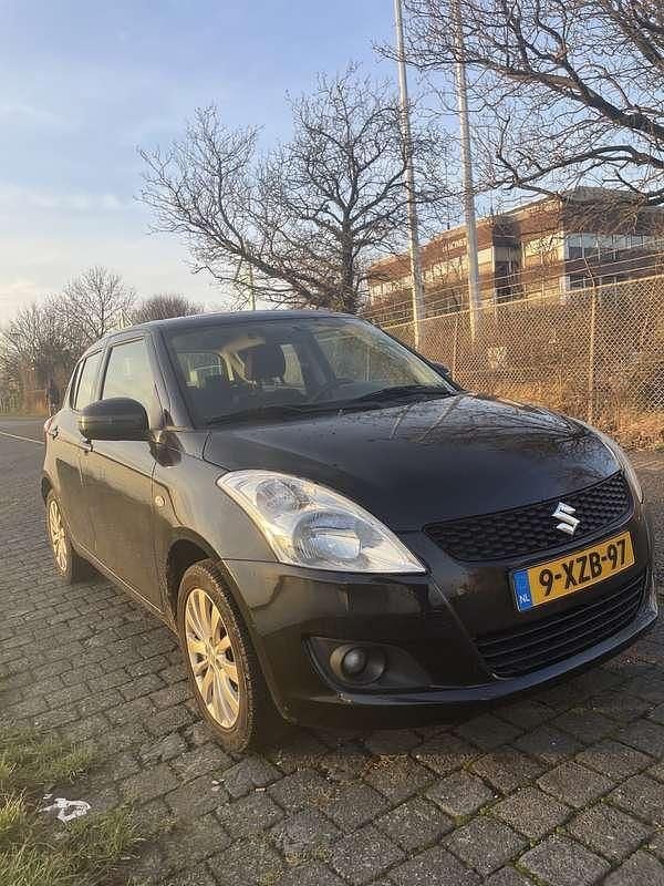 Occasion Suzuki Swift Exclusive 94 PK (69 kW) 2013 Zwart Hatchback