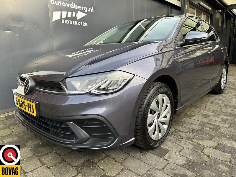 Grijs Gebruikt 2021 VW Polo Style Hatchback | € 18.950 (Duur) - Afbeelding 1/4