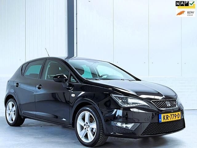 Zwart Gebruikt 2016 Seat Ibiza CONNECT Hatchback | € 9.750 (Eerlijke prijs) - Afbeelding 1/4
